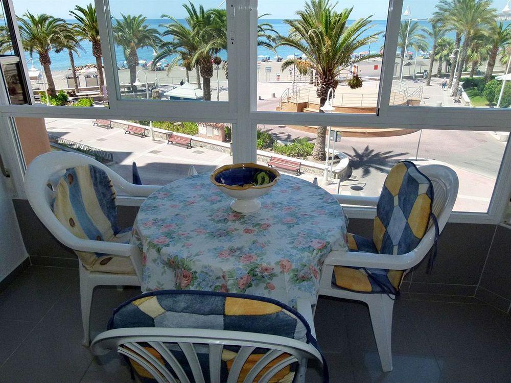Apartamentos Intercentro Torrox-Costa Eksteriør billede