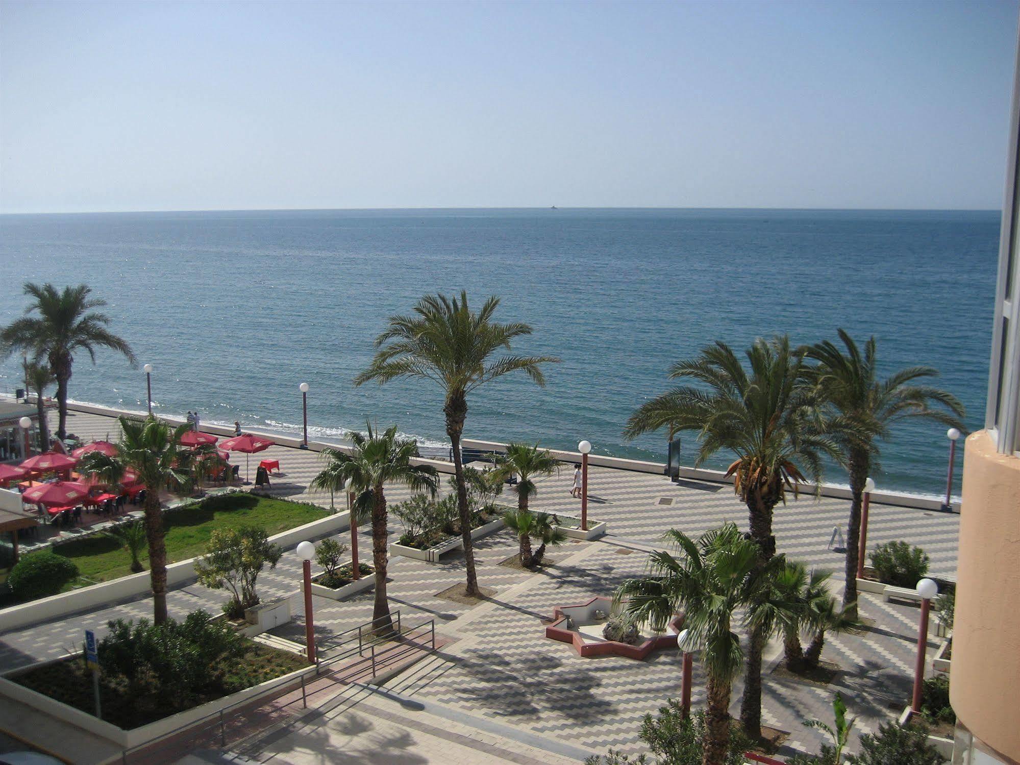 Apartamentos Intercentro Torrox-Costa Eksteriør billede